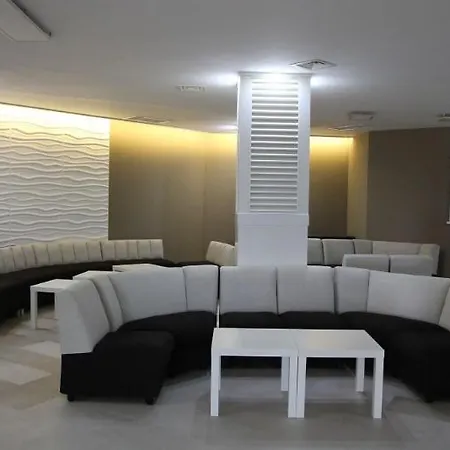 Luna Hotel 4*
