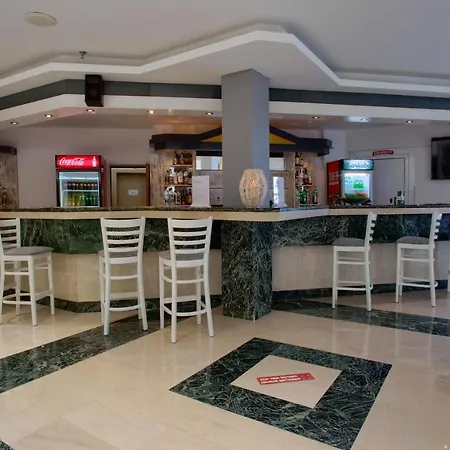 Luna 4* Golden Sands