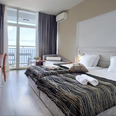 Hotel Luna Golden Sands