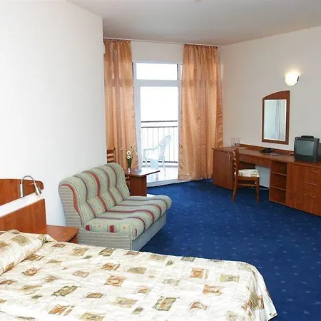 Hotel Luna 4*