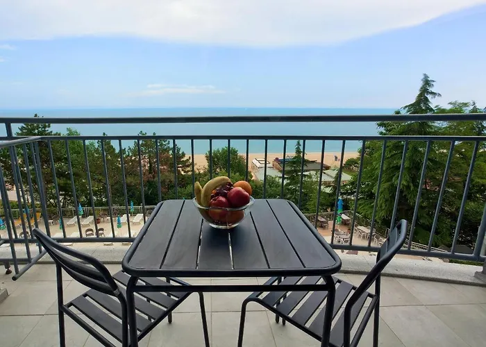 Luna 4* Golden Sands