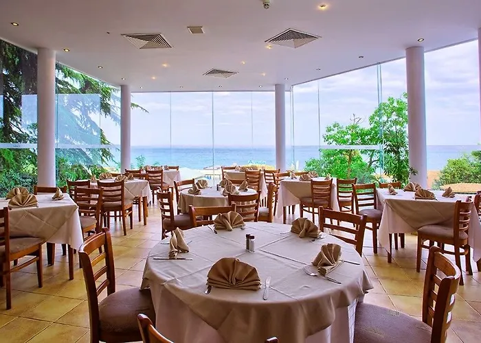 Luna 4* Golden Sands