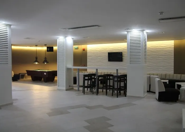 Ξενοδοχείο Luna 4*